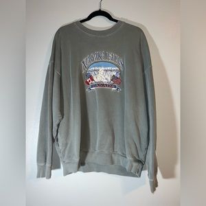 Vintage Niagara Falls crew with pockets